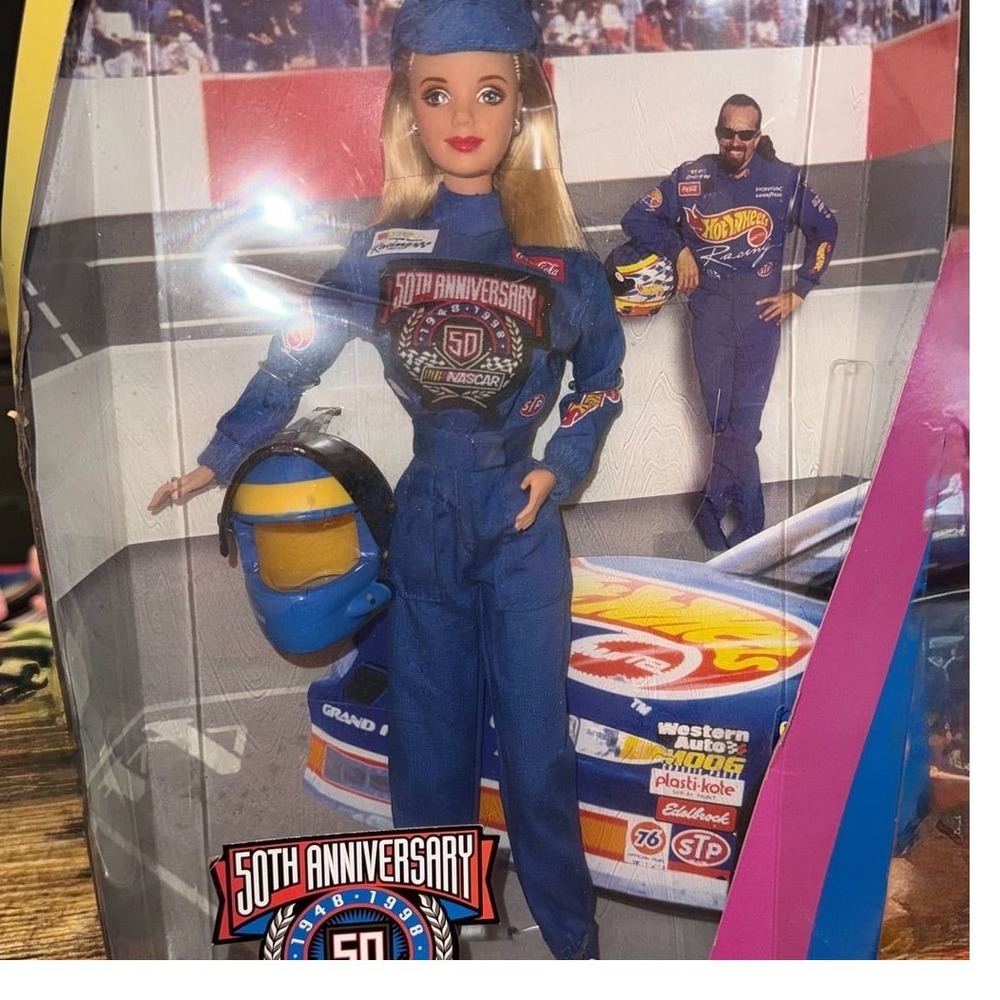 RARE 1998 NASCAR 50th 1948 -1998 ANNIVERSARY BARBIE COLLECTOR EDITION #20442